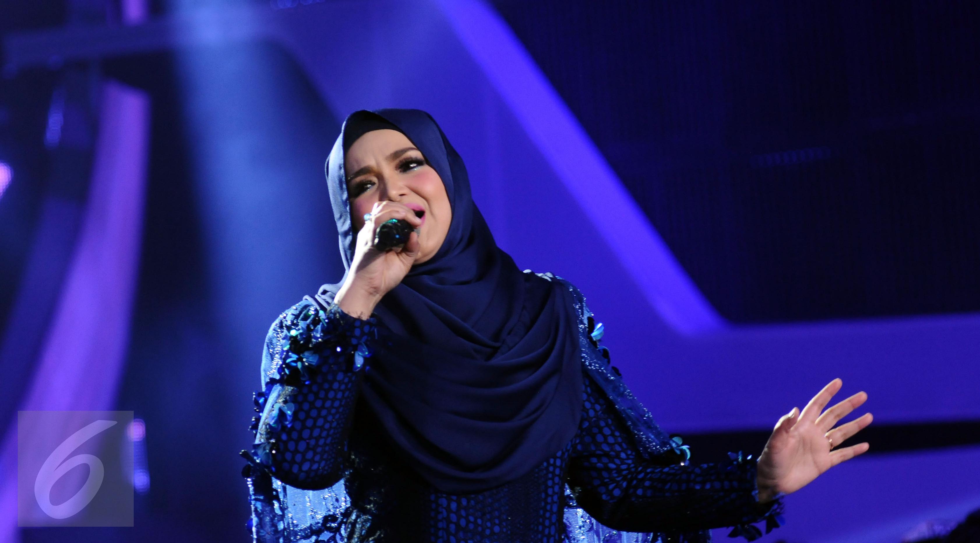 Detail Gambar Siti Nurhaliza Menyanyi Nomer 7