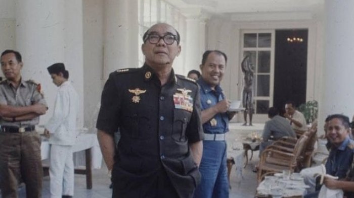 Detail Gambar Soekarno Berwarna Nomer 23