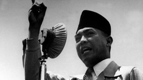 Detail Gambar Soekarno Hatta Saat Memproklamasikan Nomer 19