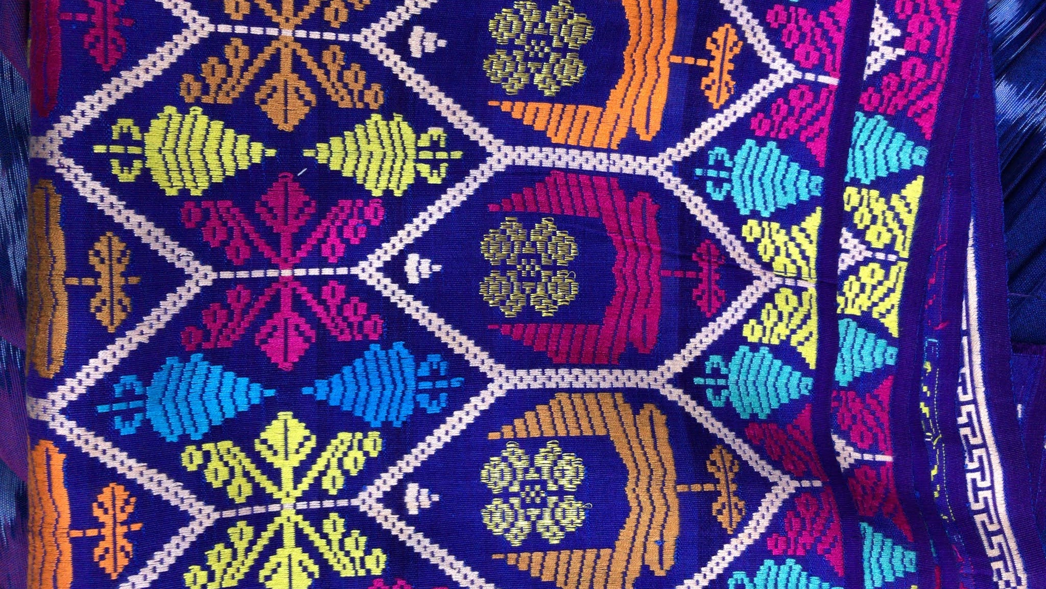 Detail Gambar Songket Bali Nomer 5