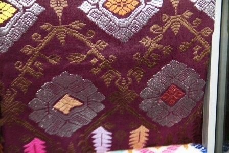 Detail Gambar Songket Bali Nomer 38