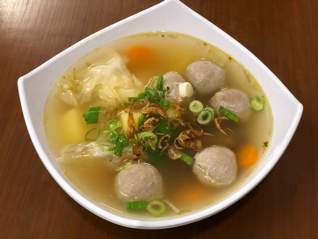 Detail Gambar Sop Bakso Ikan Nomer 54