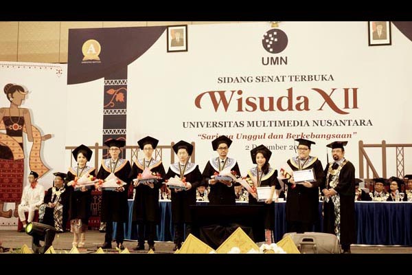 Detail Dekorasi Wisuda Sarjana Di Rumah Nomer 57