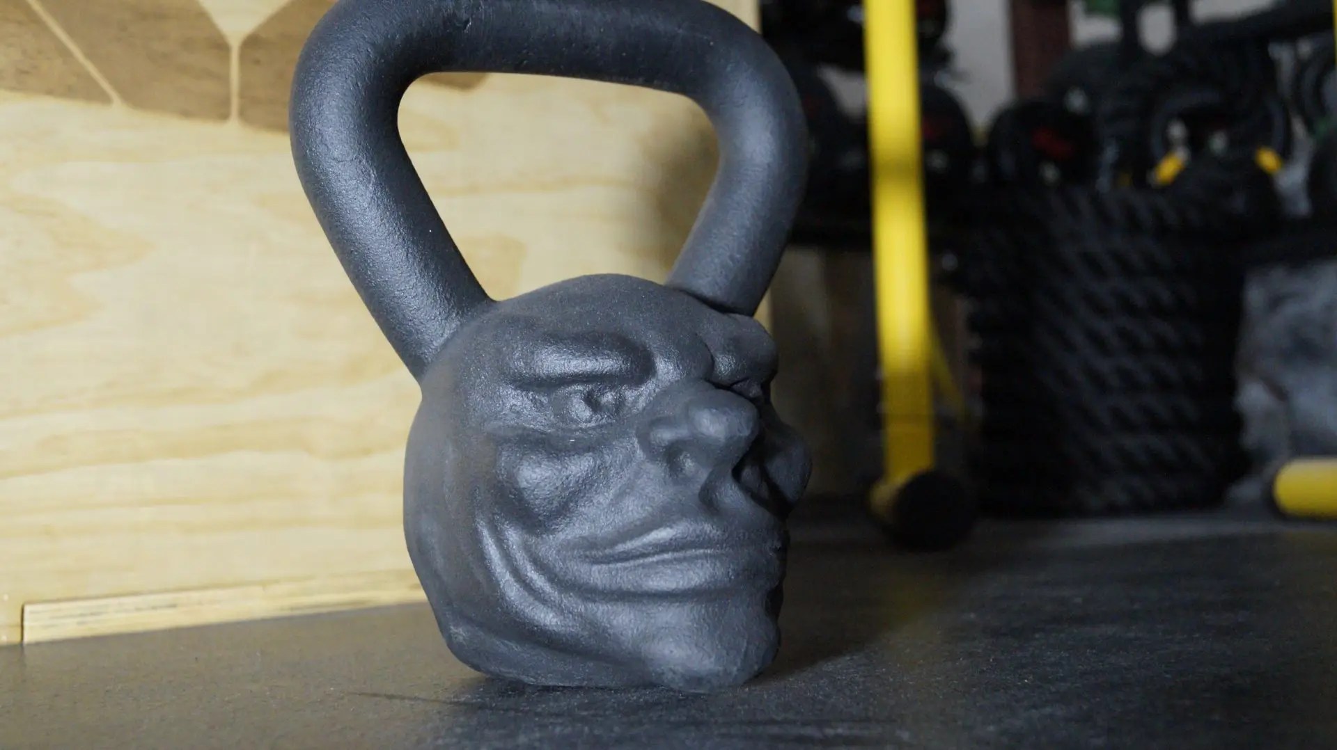 Detail Demon Kettlebell Nomer 45