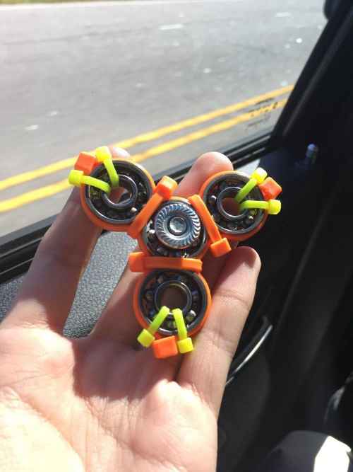 Gambar Spinner Buatan Sendiri - KibrisPDR