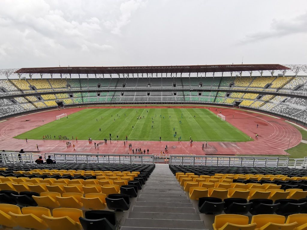 Detail Gambar Stadion Gelora Bung Tomo Nomer 32