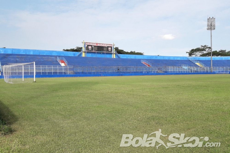 Detail Gambar Stadion Kanjuruhan Nomer 35