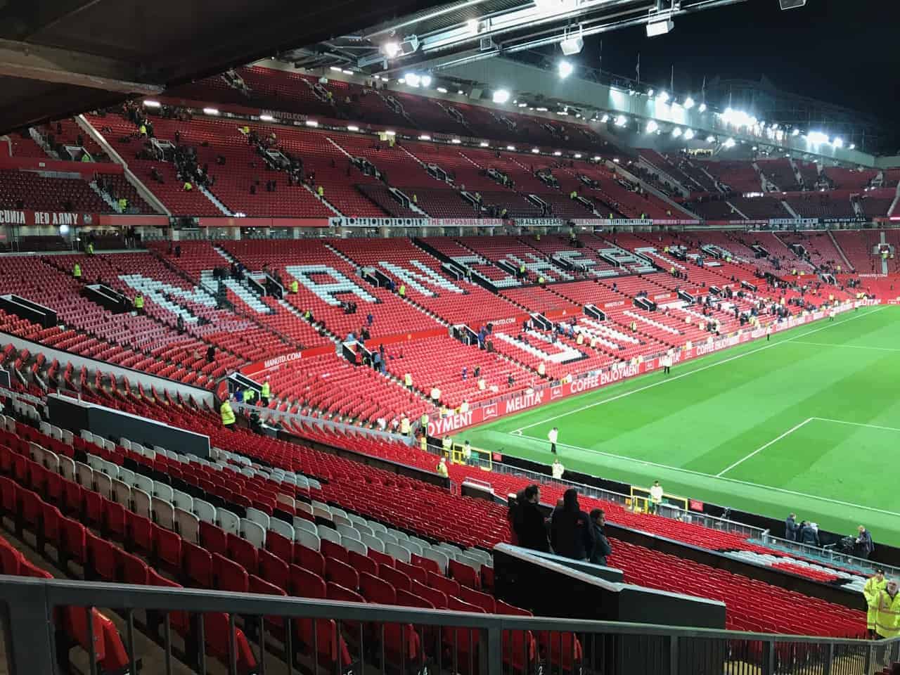 Detail Gambar Stadion Manchester United Nomer 37