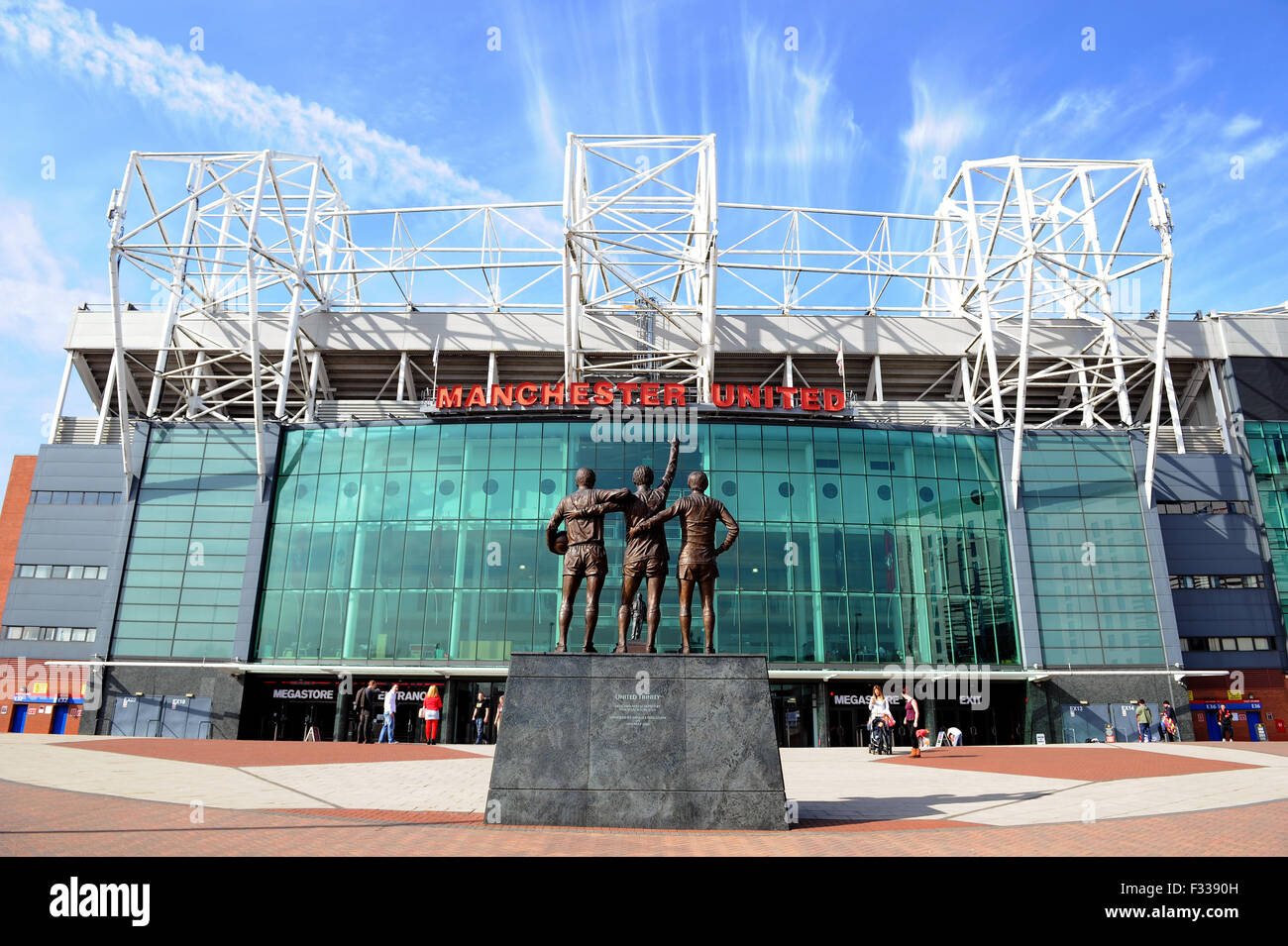 Detail Gambar Stadion Old Trafford Nomer 44