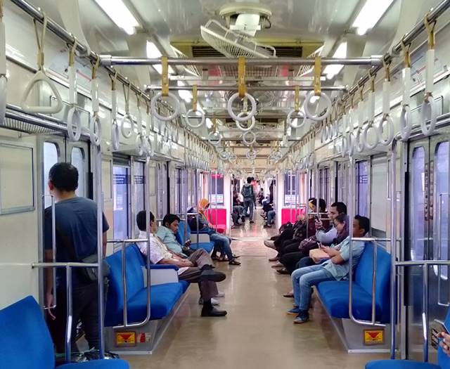 Detail Gambar Stasiun Kereta Api Krl Depok Nomer 50