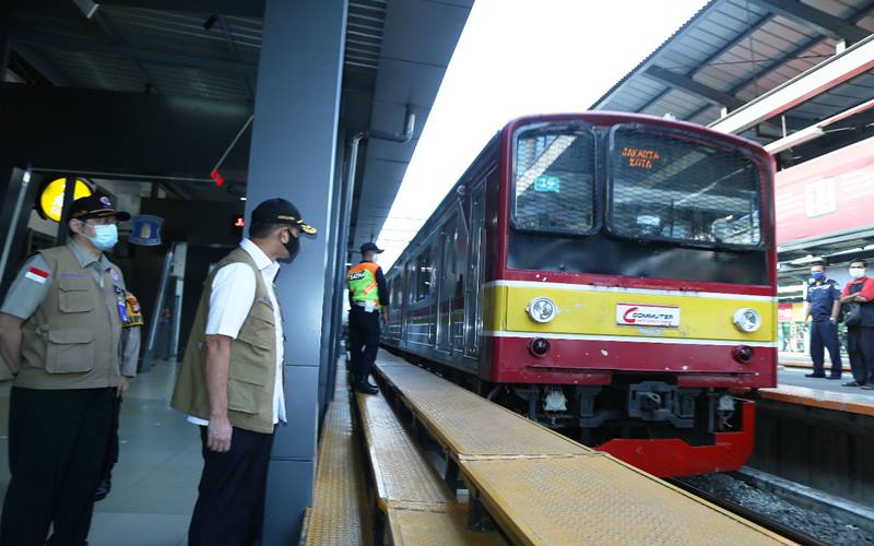 Detail Gambar Stasiun Kereta Api Krl Depok Nomer 8