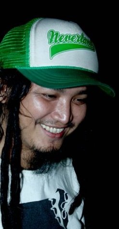 Detail Gambar Steven Jam Nomer 44
