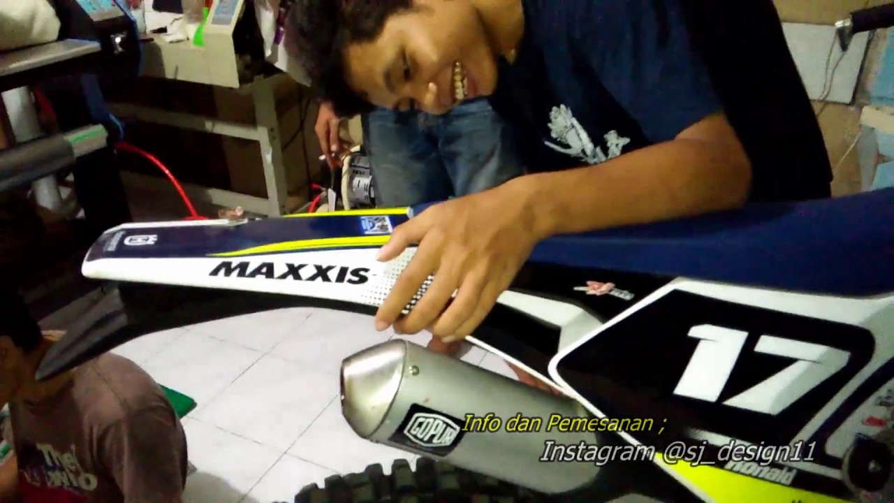 Detail Gambar Stiker Motor Cross Nomer 37