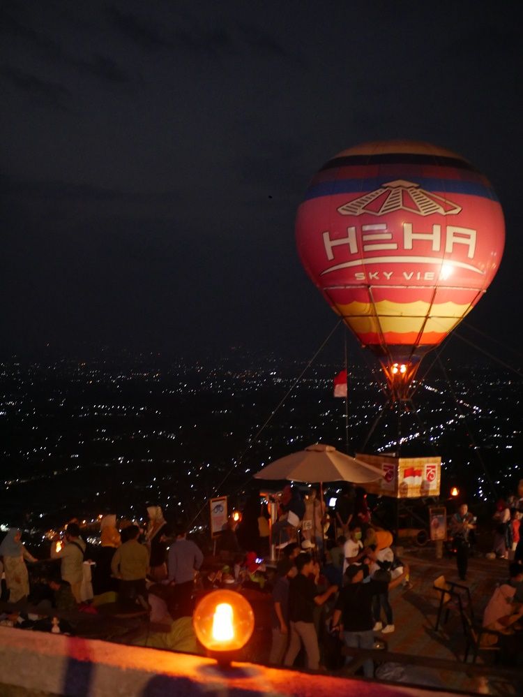 Detail Gambar Suasana Malam Hari Nomer 51