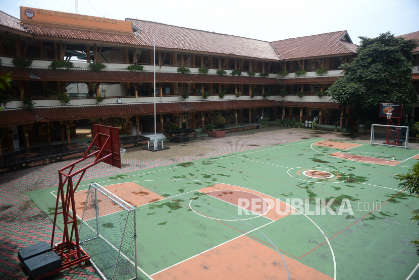 Detail Gambar Suasana Sekolah Nomer 48