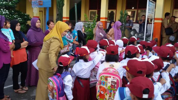 Detail Gambar Suasana Sekolah Sd Nomer 51