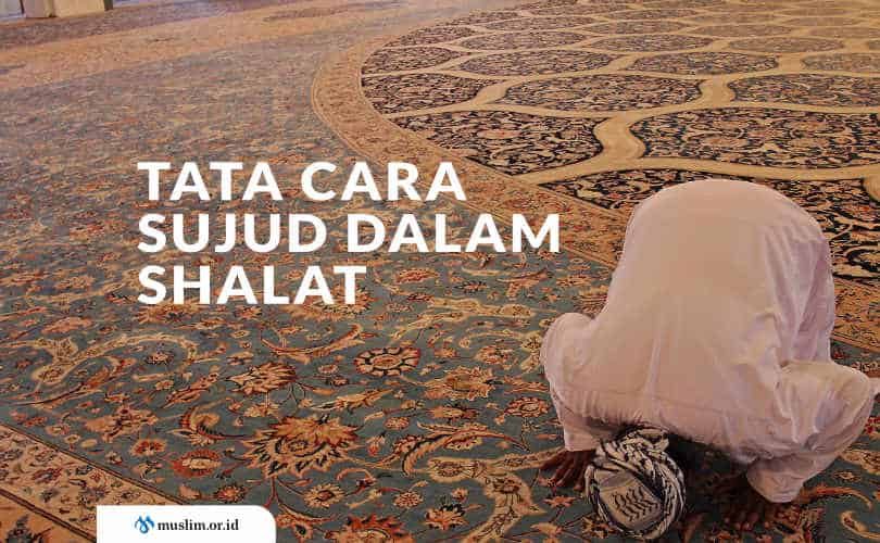 Detail Gambar Sujud Wanita Yang Benar Nomer 53