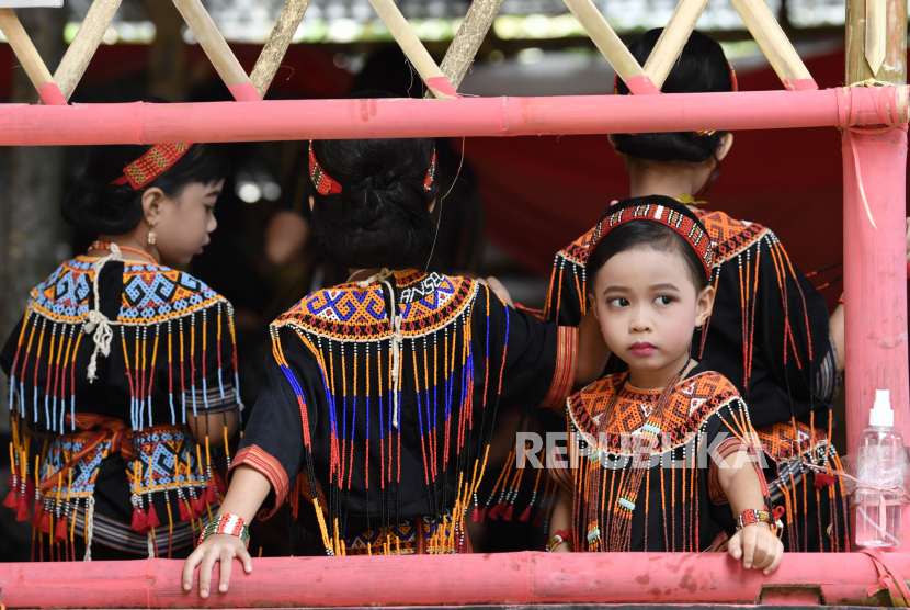 Detail Gambar Suku Toraja Nomer 35