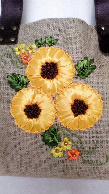 Detail Gambar Sulaman Bunga Matahari Nomer 18
