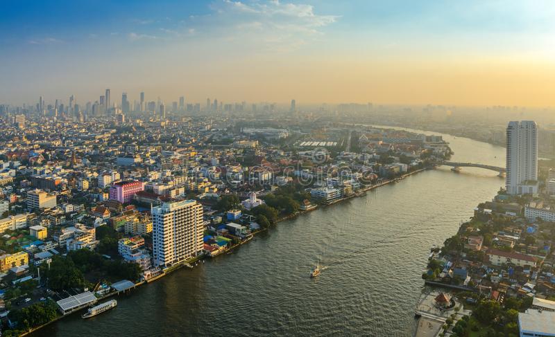 Detail Gambar Sungai Chao Phraya Nomer 55