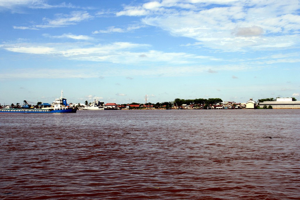 Detail Gambar Sungai Kapuas Nomer 27