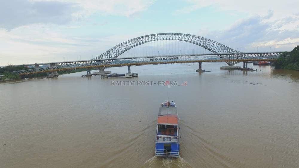 Detail Gambar Sungai Mahakam Nomer 6