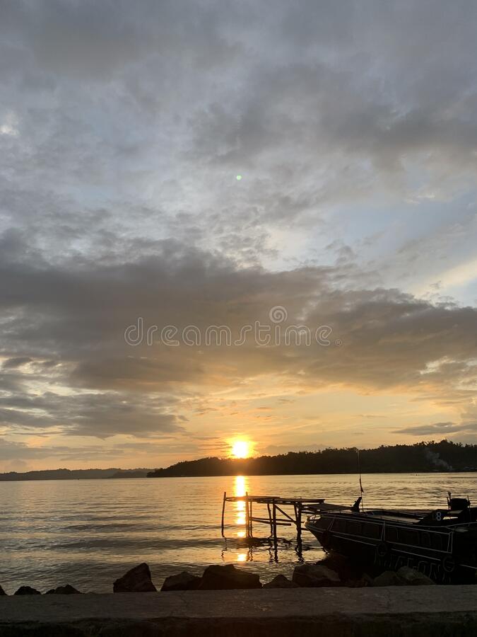 Detail Gambar Sunrise Di Halmahera Nomer 29