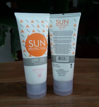 Detail Gambar Sunscreen Emina Nomer 18