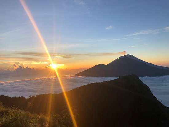 Detail Gambar Sunset Di Gunung Ground Zero Bali Nomer 9