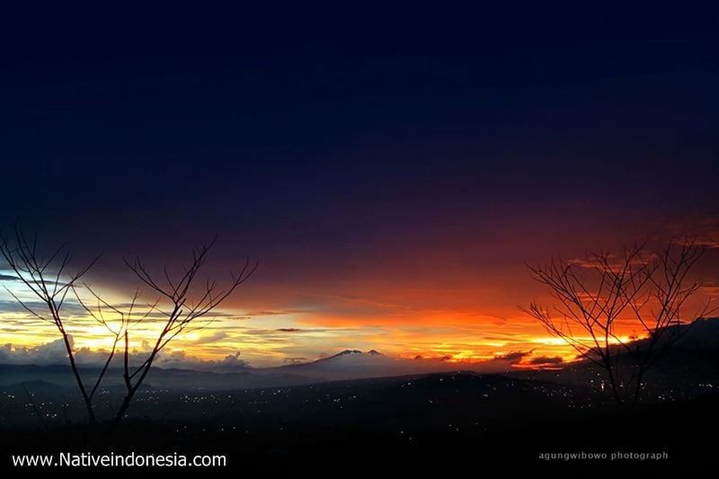 Detail Gambar Sunset Di Gunung Jalan Indah Nomer 9