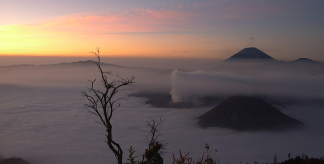 Detail Gambar Sunset Di Gunung Pemandangan Indah Nomer 22