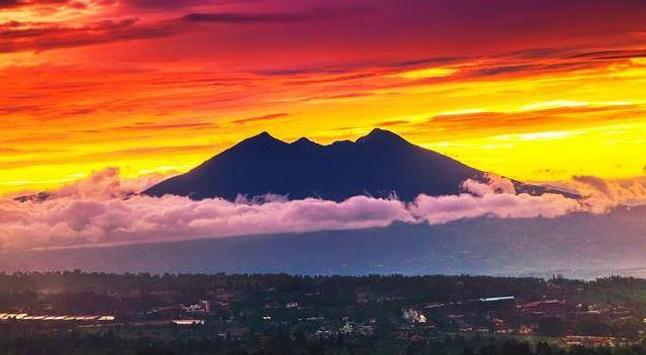 Detail Gambar Sunset Di Gunung Pemandangan Indah Nomer 30