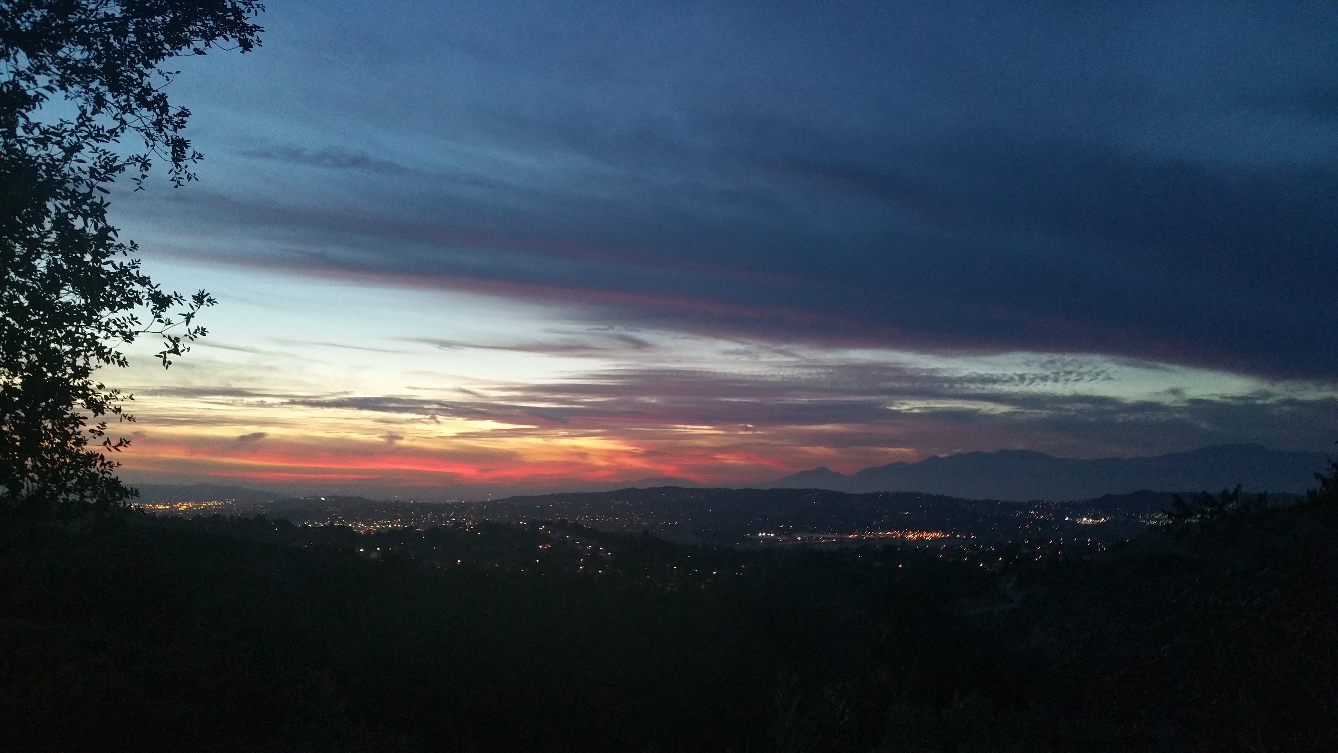 Detail Gambar Sunset Di Gunung Pemandangan Indah Nomer 38