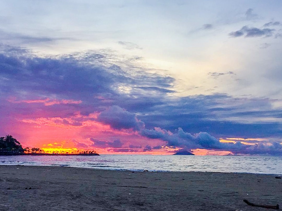 Detail Gambar Sunset Di Gunung Pemandangan Indah Pantai Nomer 24