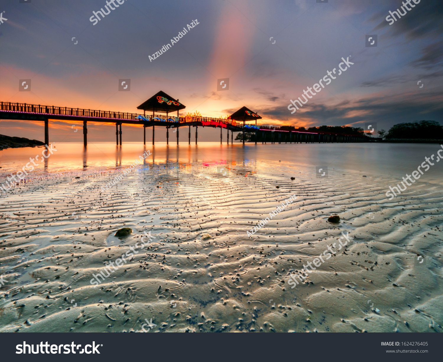 Detail Gambar Sunset Di Pantai Nomer 54