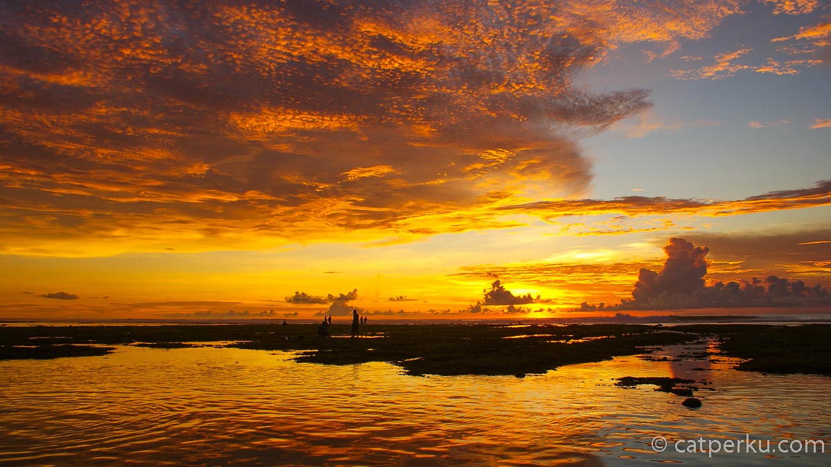 Detail Gambar Sunset Di Pantai Bali Nomer 27