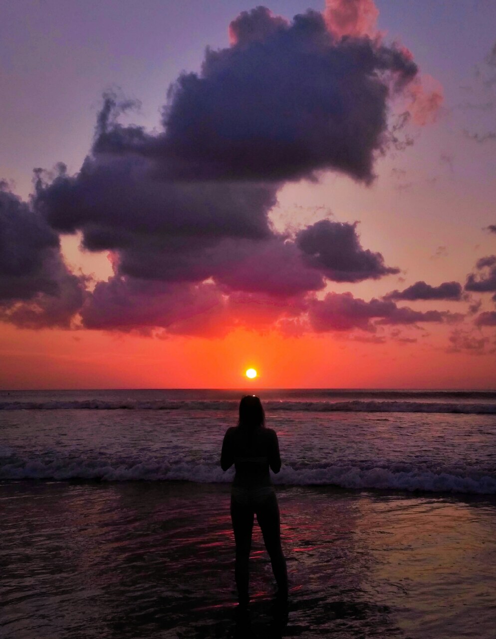 Detail Gambar Sunset Di Pantai Bali Nomer 35