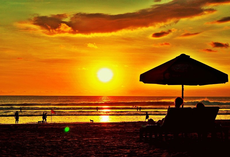 Detail Gambar Sunset Di Pantai Bali Nomer 41