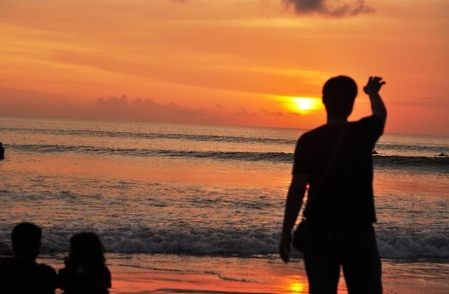 Detail Gambar Sunset Di Pantai Bali Nomer 43