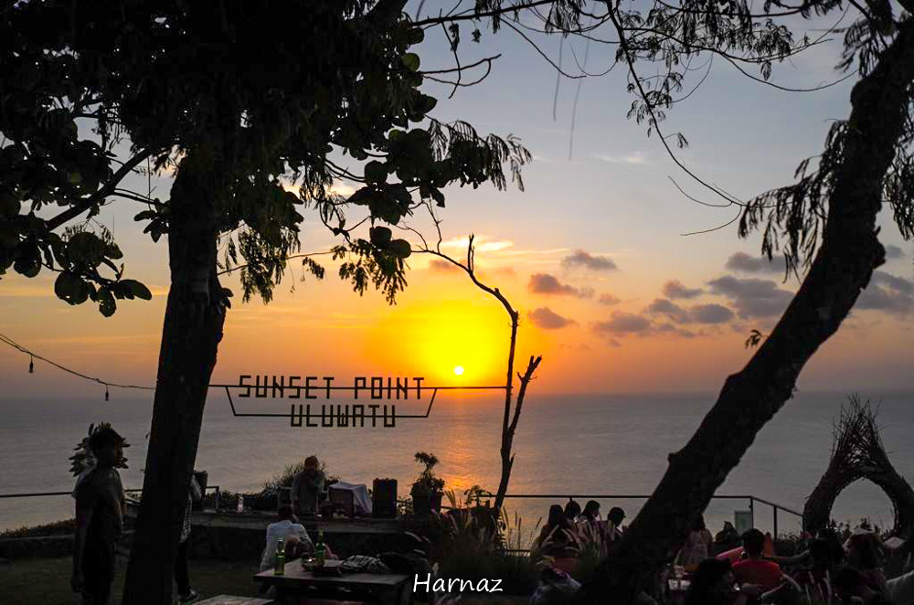 Detail Gambar Sunset Di Pantai Bali Nomer 46