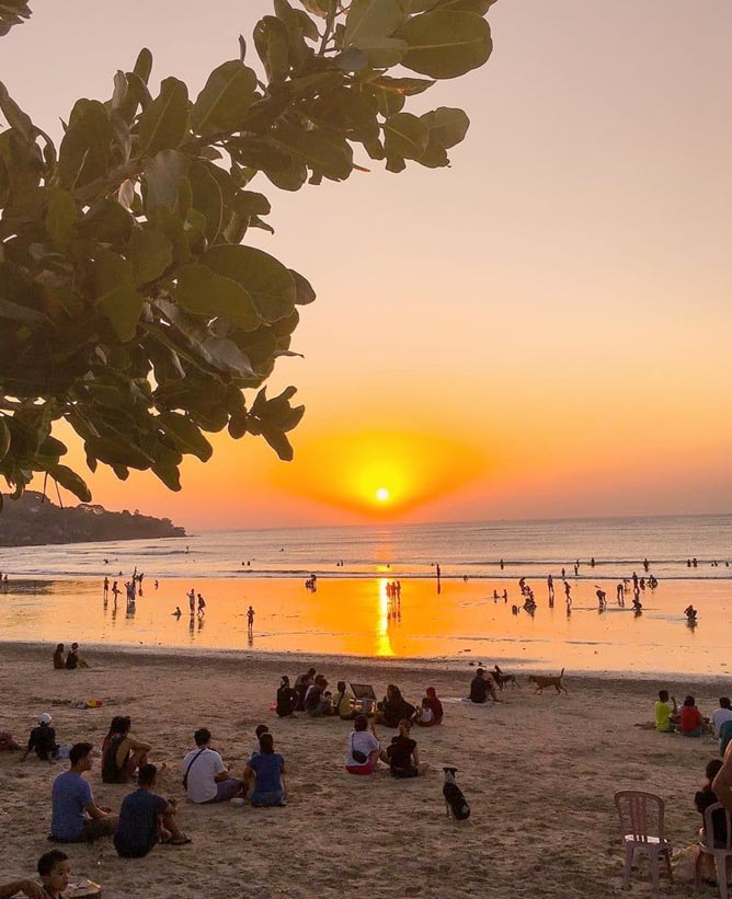 Detail Gambar Sunset Di Pantai Bali Nomer 8