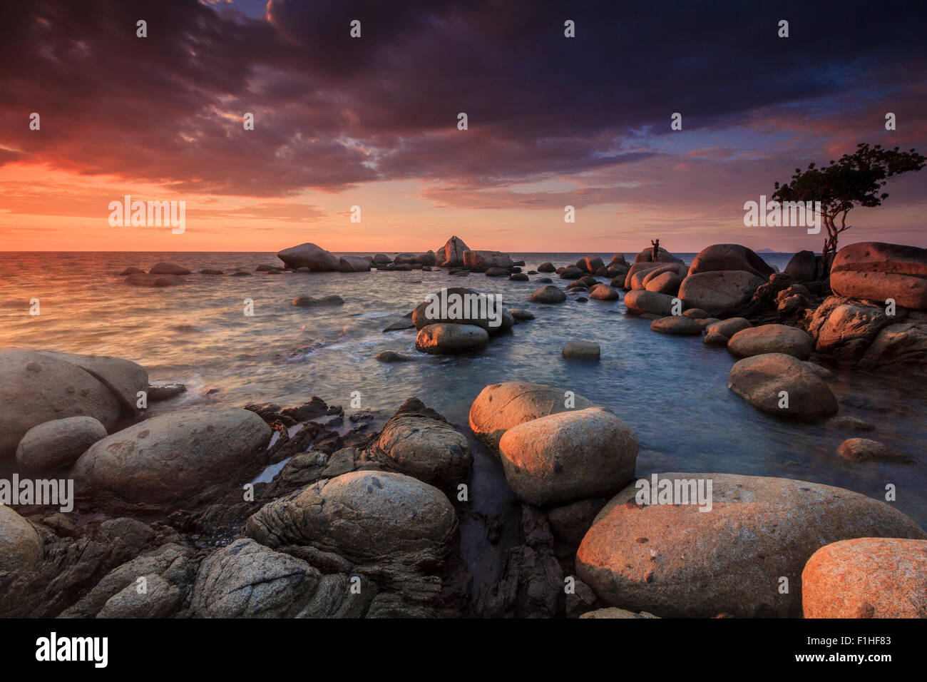 Detail Gambar Sunset Yang Indah Nomer 56