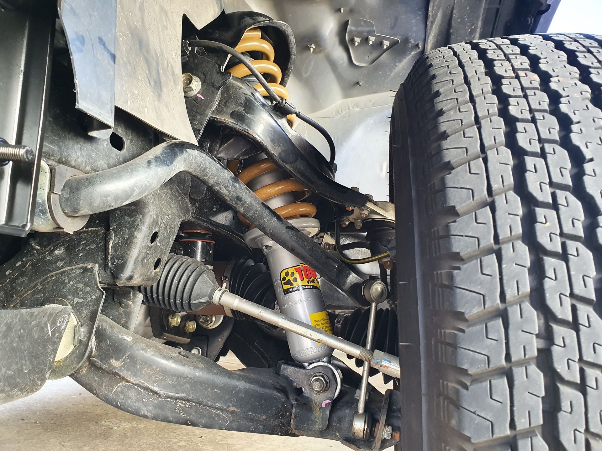 Gambar Suspensi Dmax - KibrisPDR