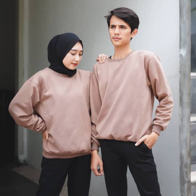 Detail Gambar Sweater Polos Wanita Nomer 13