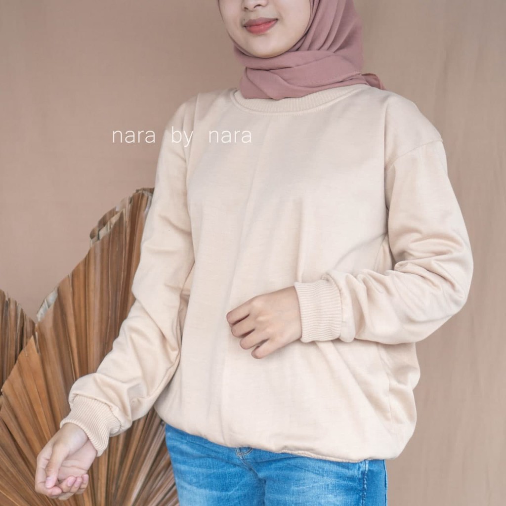 Detail Gambar Sweater Polos Wanita Nomer 47