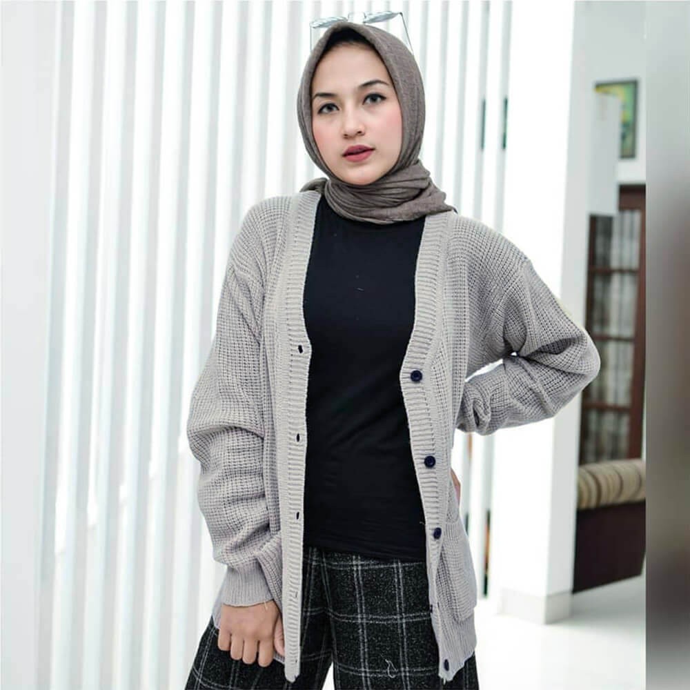 Detail Gambar Sweater Rajut Wanita Nomer 32