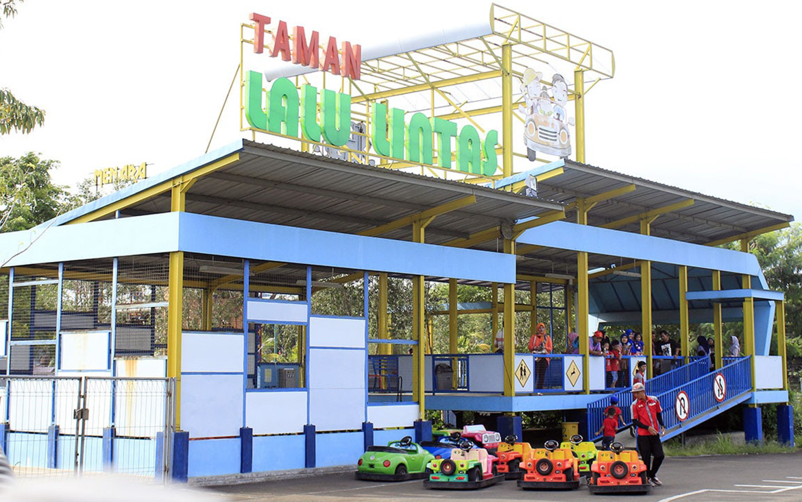 Detail Gambar Taman Lalu Lintas Nomer 36