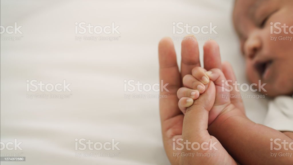 Detail Gambar Tangan Ibu Dan Bayi Nomer 47