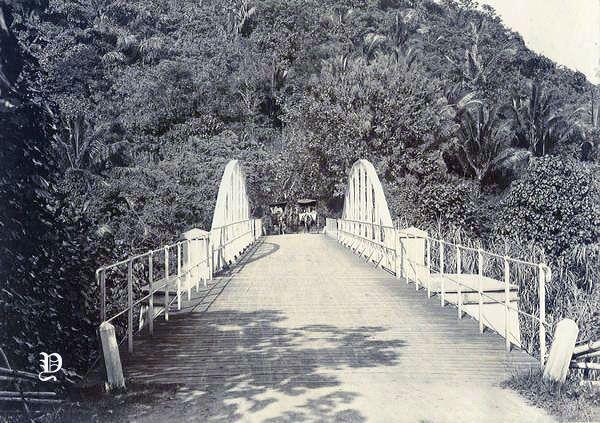 Detail Gambar Tangan Jembatan Lengkung Nomer 10