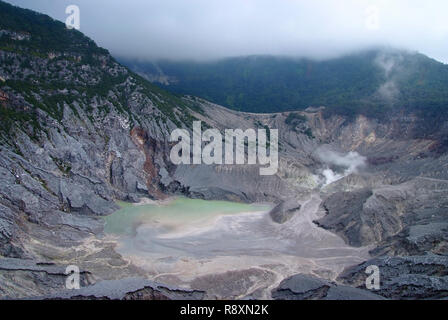 Detail Gambar Tangkuban Perahu Nomer 26